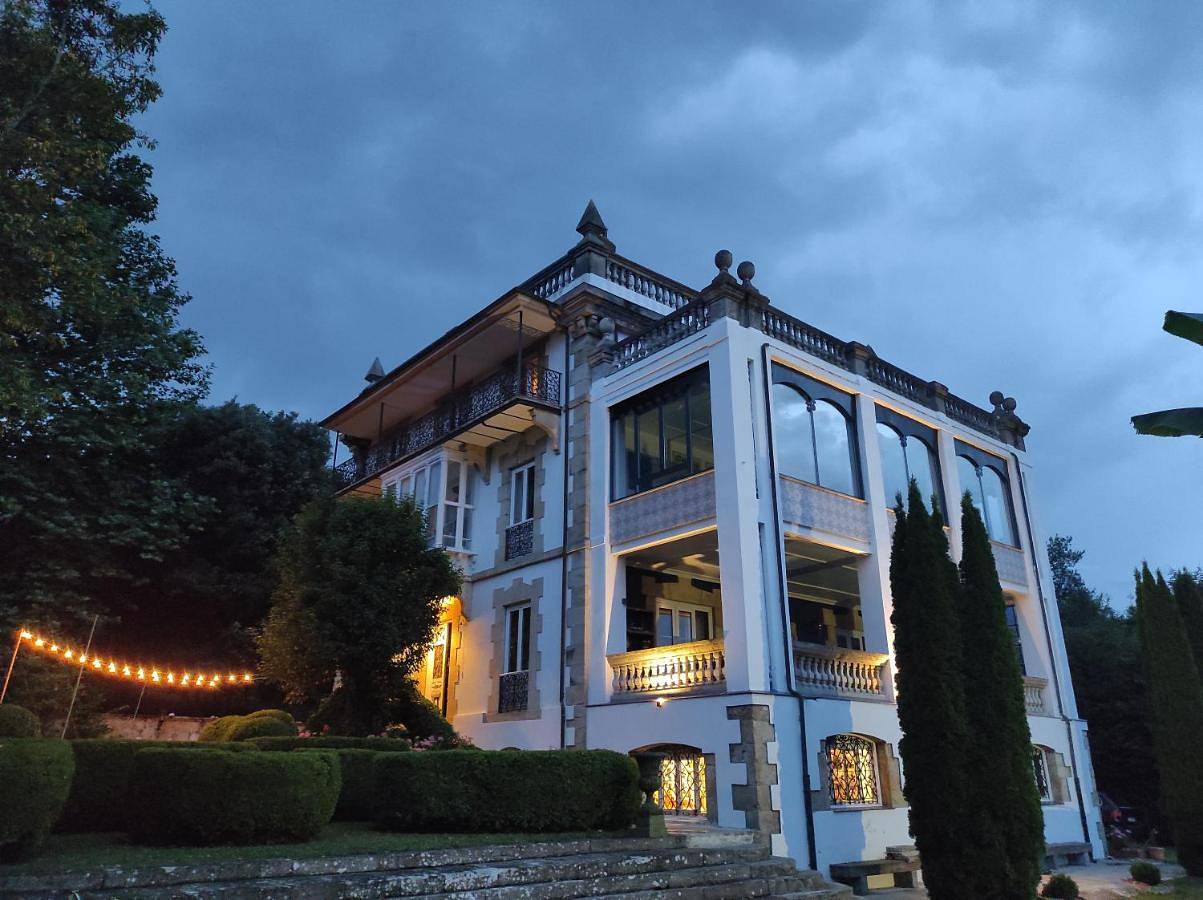 Casa De Indianos, Una Experiencia Unica En El Centro De Cantabria in San Vicente de Toranzo, Corvera de Toranzo