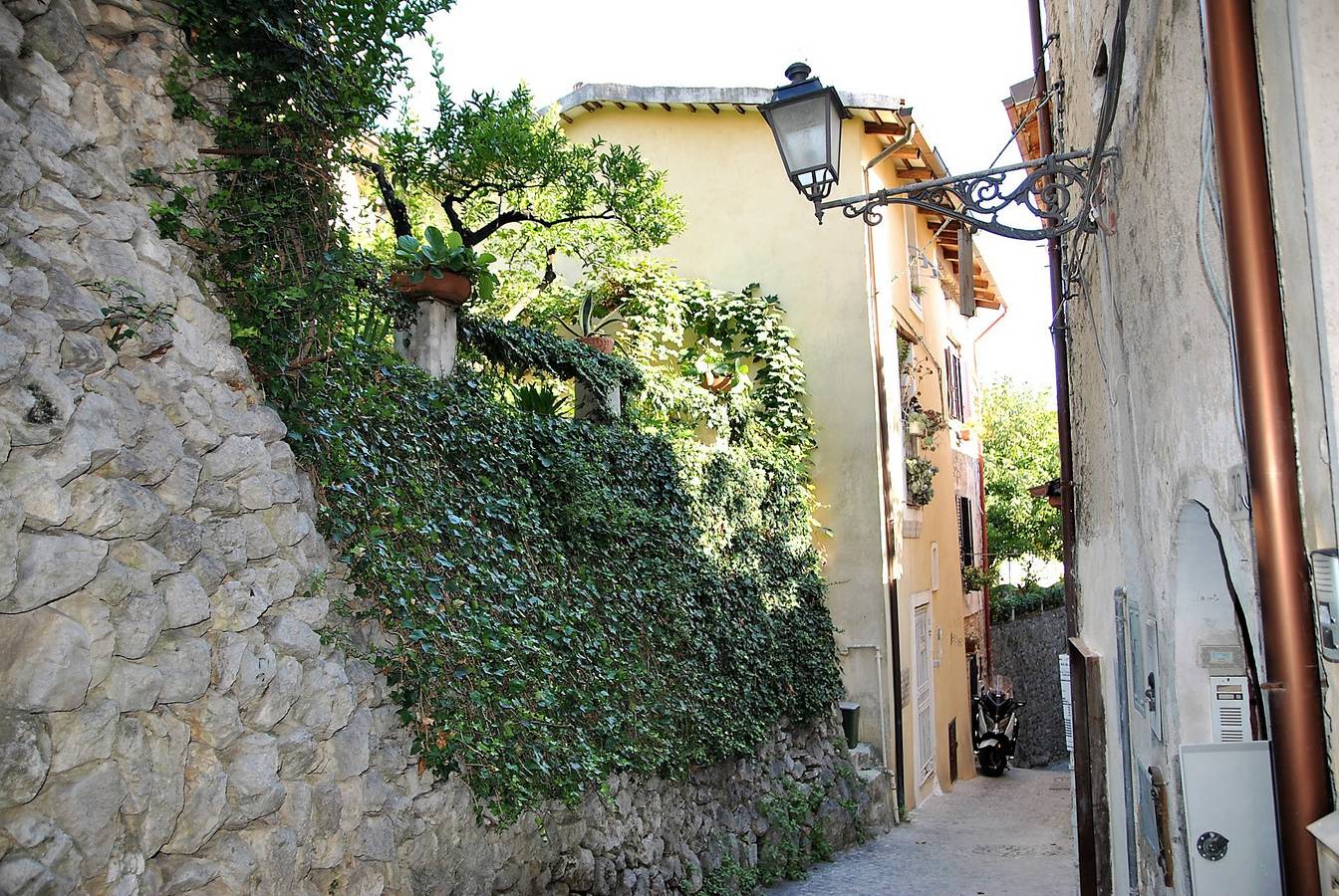 Das Zitronengartenhaus im Borgo in Maranola, Formia