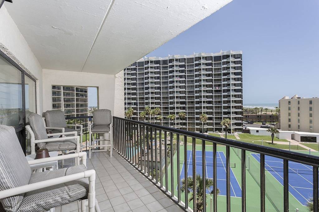 Ganze Wohnung, Saida Iv 604 - Two-Bedroom beachfront condo in paradise resort with great balcony in South Padre Island, Laguna Madre
