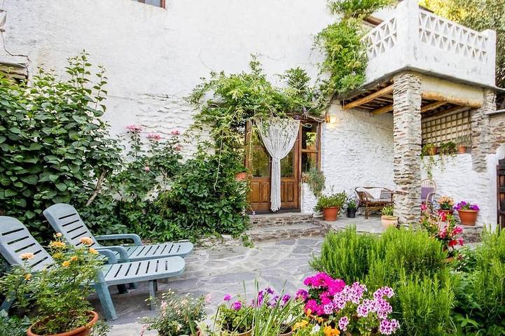 Casa de vacaciones para 4 personas, con jardín en La Taha