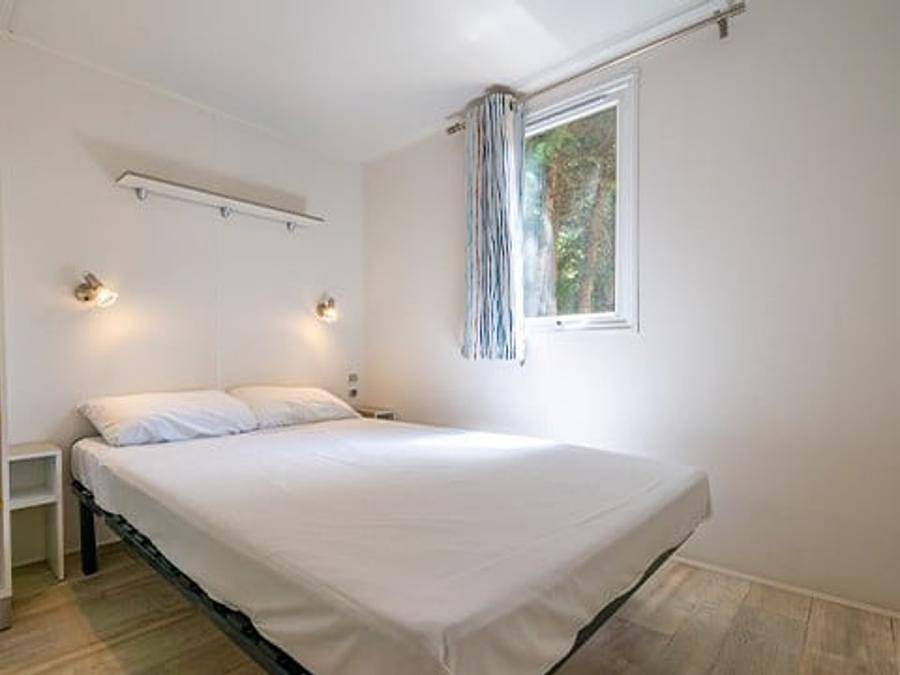 Camping Santa Elena Ciutat - Mobilheim 4 personen - Comfort Xl | 2 Schlafz. | 4 Pers. | Erhöhte Terrasse | Klimaanlage in Central Lloret de Mar, Lloret de Mar