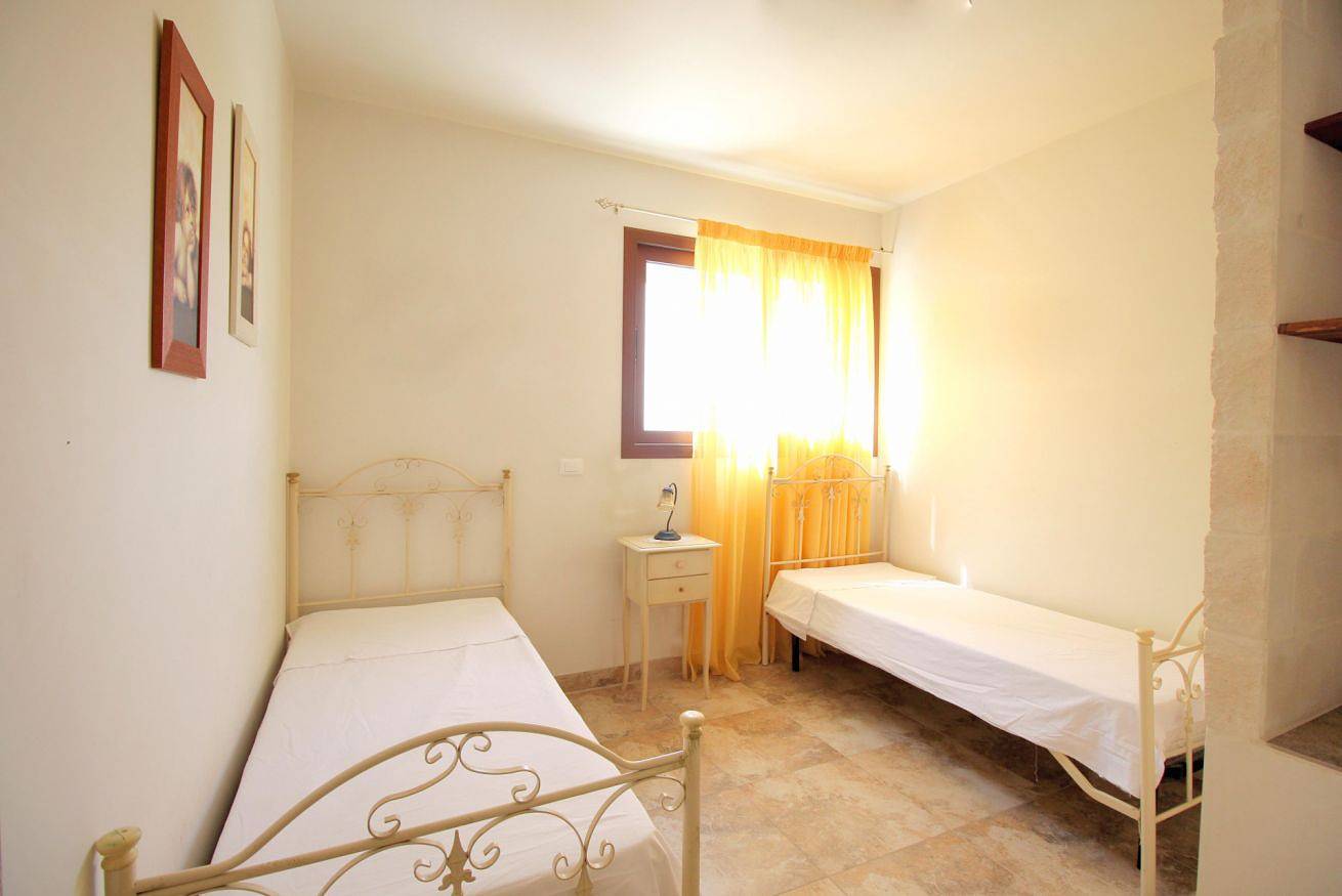 Entire apartment, Casa Roberta - with 2 bathrooms in Melendugno, Lecce Province