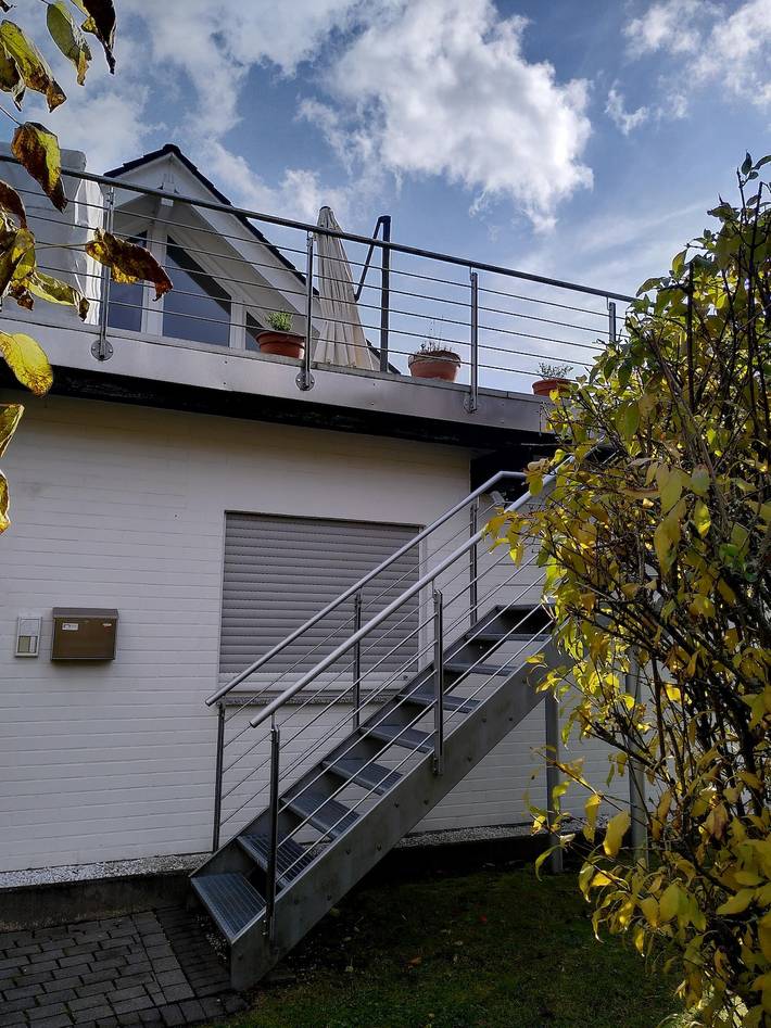 Ferienwohnung für 4 Personen, mit Balkon und Terrasse im Lahntal - 2