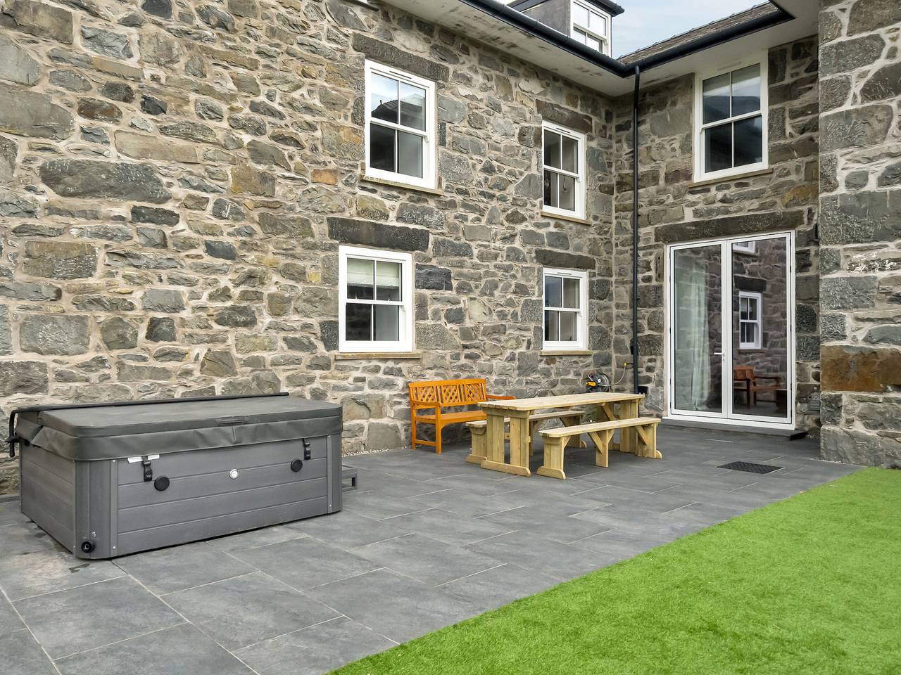 Valerian Lodge in Harlech, Snowdonia