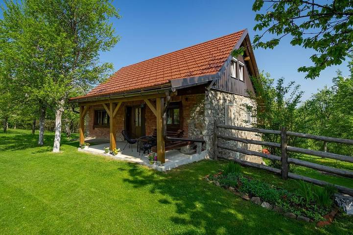 Cottage für 7 Personen, mit Garten und Balkon sowie Whirlpool - 1
