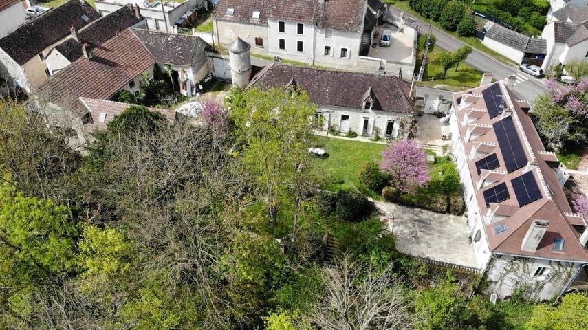 Location de vacances pour 2 personnes, avec Terrasse ainsi que Jardin et Vue à Escolives-Sainte-Camille