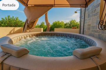 Chalet para 12 personas, con jardín y vistas, Se admiten mascotas en Huerta de Murcia