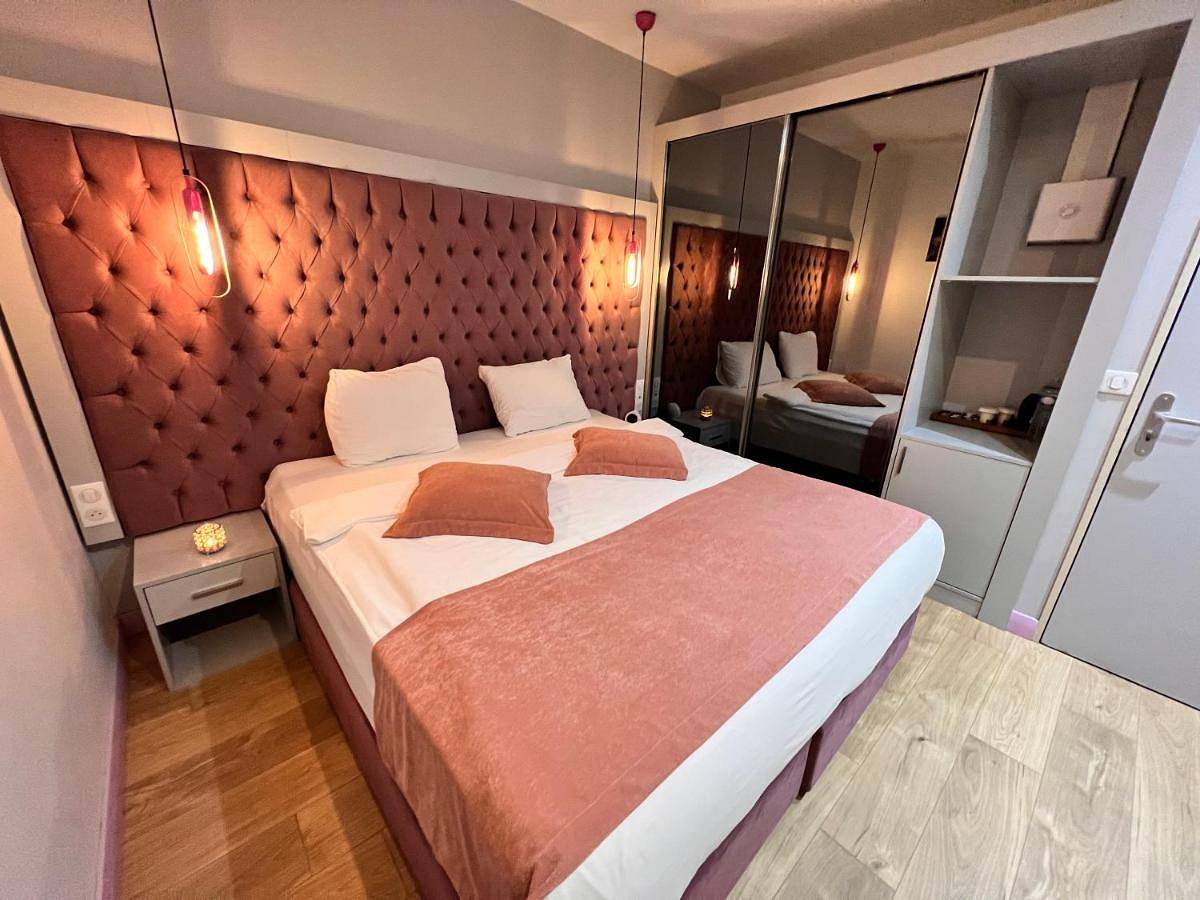Paris Luxury Guest House - Cdg Aéroport in Roissy-en-France, Val-d'Oise