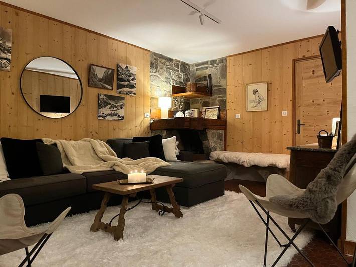 Appartement de vacances pour 7 personnes, avec terrasse ainsi que vue et bassin pour enfant