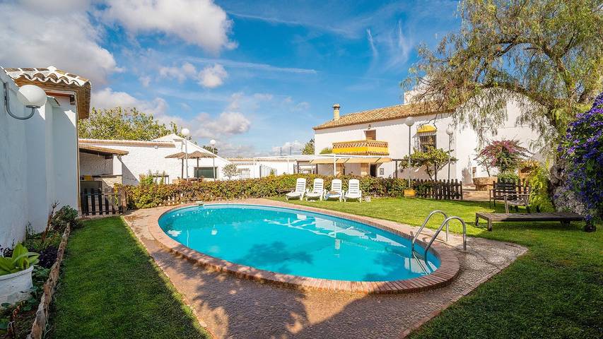 Casa rural para 16 personas en Fuente de Piedra