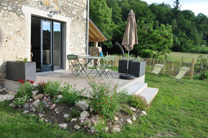 Location de vacances pour 6 personnes, avec jacuzzi et jardin à Brégnier-Cordon - 3