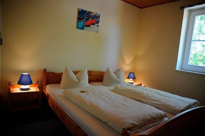 Ferienwohnung für 5 Personen, mit Sauna und Garten sowie Pool und Terrasse, mit Haustier in Todendorf auf Fehmarn - 3