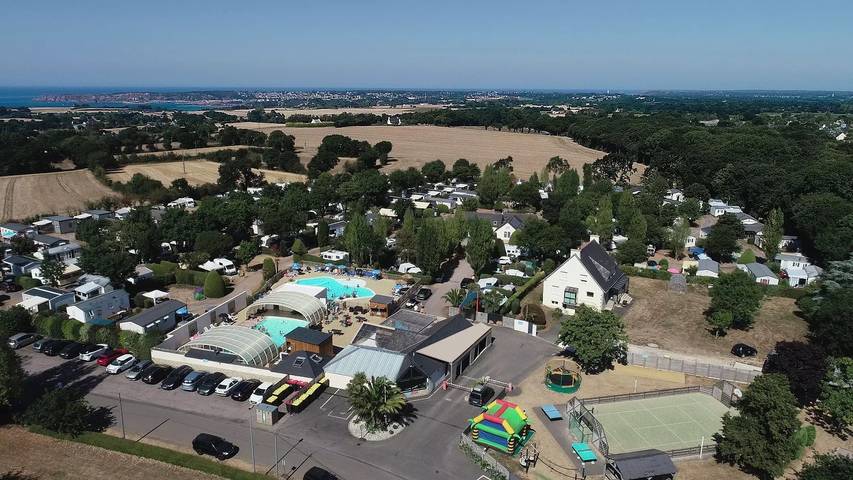 Camping pour 5 personnes, avec piscine et terrasse, animaux acceptés en Cotes-d'Armor - 4