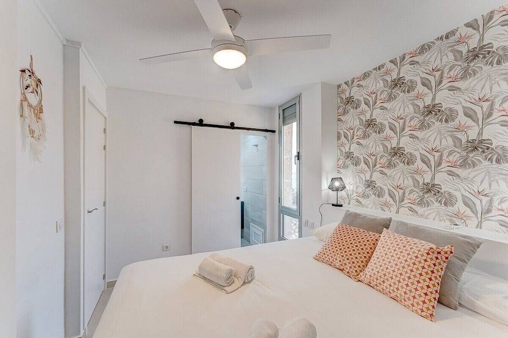 Entire apartment, Las Americas Panoramic View in Playa de las Américas, Arona