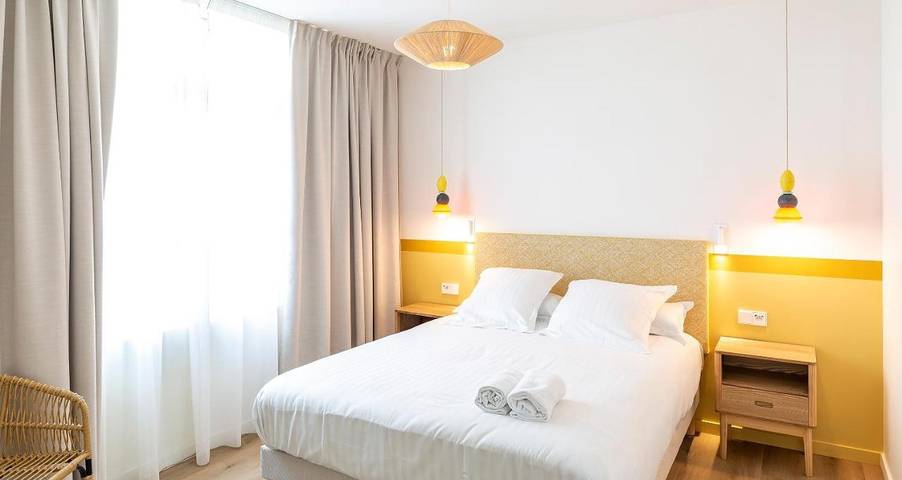 Apartahotel para 4 personas, con jardín y vistas en Biarritz