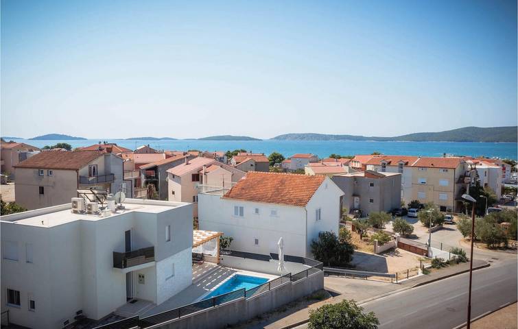 Holiday home for 8 people - 1