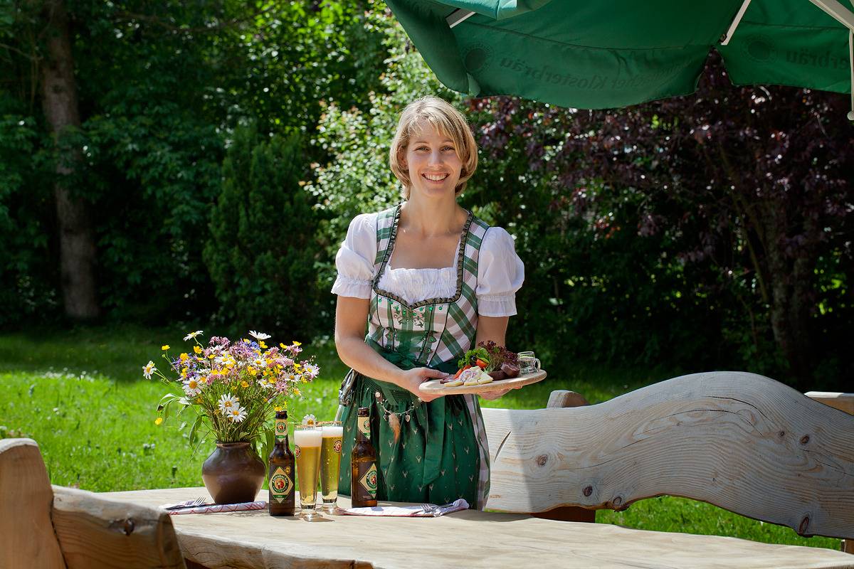 Hotel Konradshof - Klassik-Zimmer mit Balkon, 34qm, max. 2 Personen in Seewald, Northern Black Forest