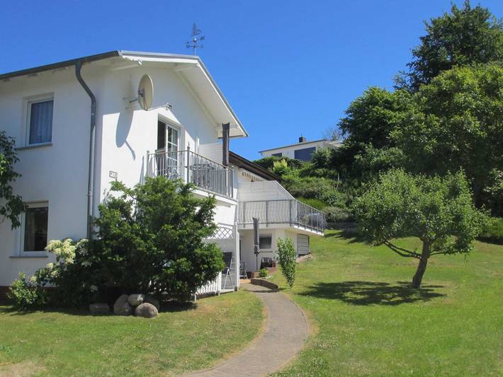 Ferienwohnung für 2 Personen, mit Terrasse und Garten sowie Seeblick, mit Haustier in Binz - 4