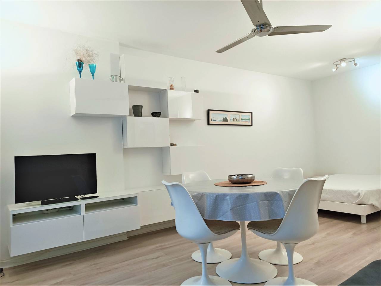Ganzes Studio, Gemütliches Studio mit Waschmaschine und Badewanne in Seenähe in Aix-les-Bains, Chambéry und Umgebung
