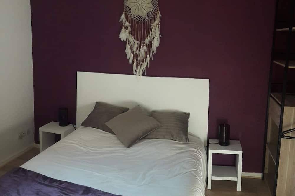 Appartement entier, ☀Vieux Port ♡Honfleur ♫ Wifi ♡Parking ★Piscine☀ in Équemauville, Région de Lisieux