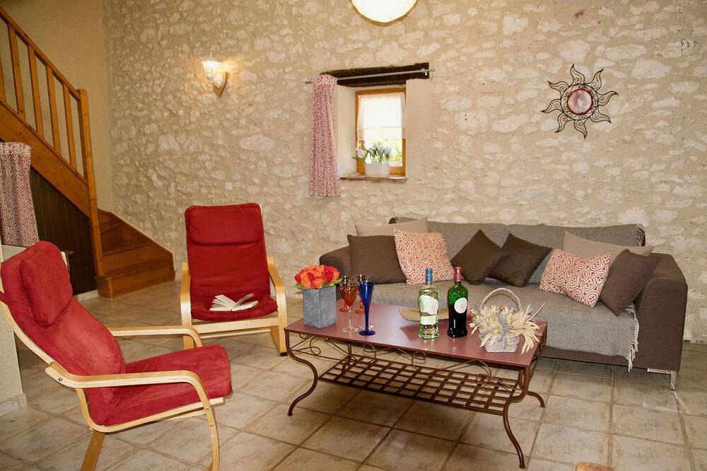 Gîte 3 \"Le Coin\" con aire acondicionado y una gran piscina / terraza con vistas a Bastide in Monflanquin, Región de Villeneuve-sur-Lot