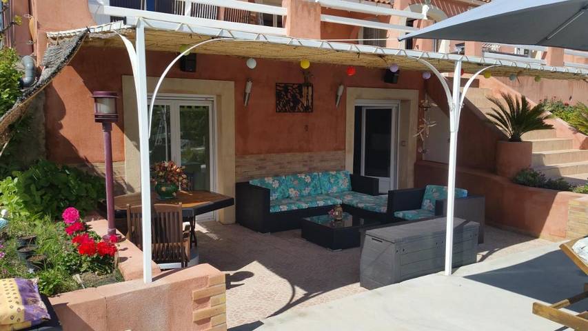 Gîte pour 2 personnes, avec vue ainsi que jardin et piscine à Saint-Zacharie - 3