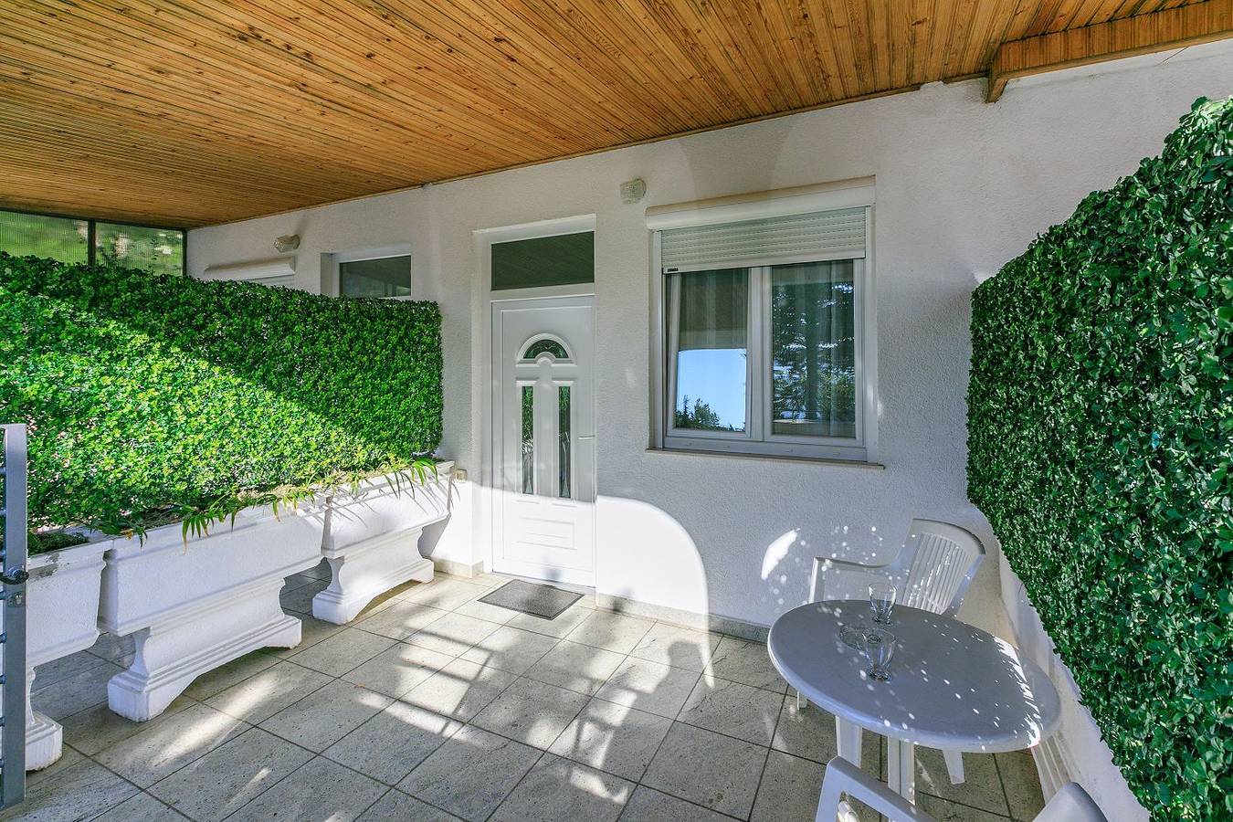 Cały apartament, Apartament wakacyjny dla 2 osób z ogród in Plaža Pazdehova-Lanterna, Dramalj