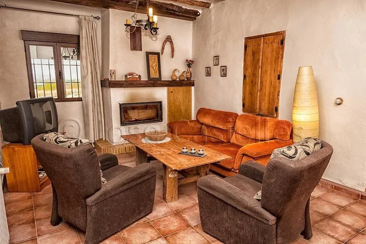 Landhaus für 14 Personen, mit Pool und Ausblick sowie Garten - 1