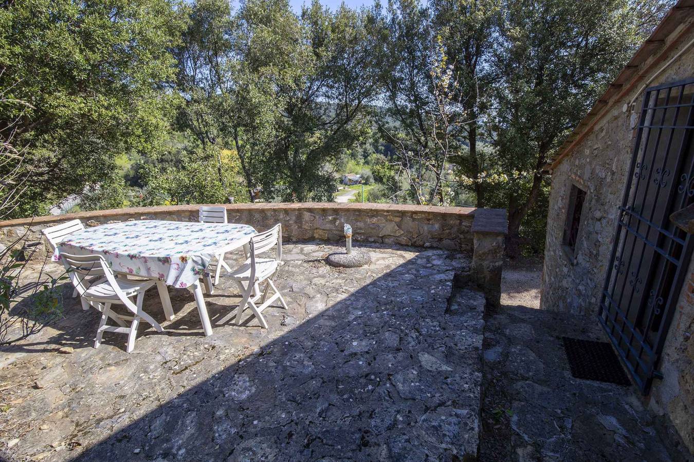 Casa vacanze ai margini del bosco con parcheggio  in Gavorrano, Provincia di Grosseto