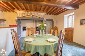 Gîte pour 4 Personnes dans Saint-Ours, Parc naturel régional des Volcans d'Auvergne, Photo 3