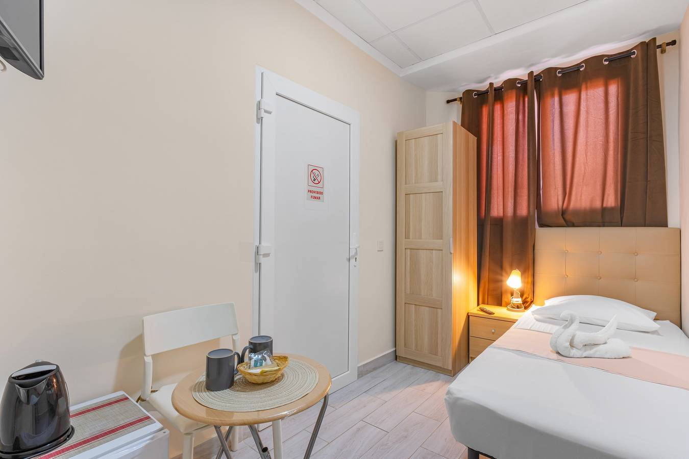 Quarto '7 Habitación' com Wi-Fi e Ar Condicionado in Torrevieja Centro, Torrevieja