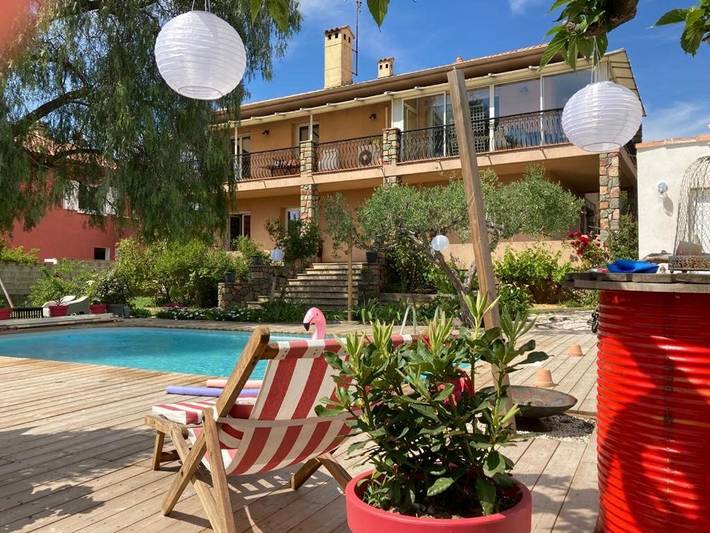 Location de vacances pour 4 personnes, avec vue ainsi que piscine et jardin à Puget-sur-Argens - 4