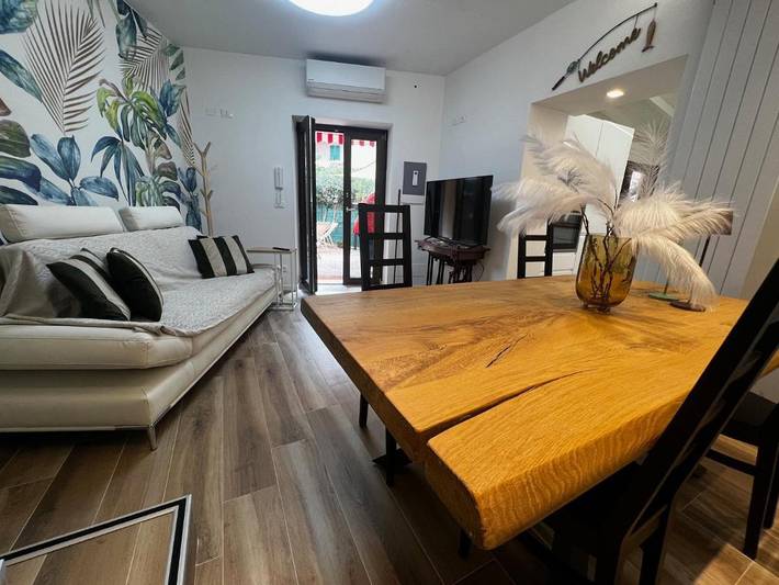 Gîte pour 6 personnes, avec piscine ainsi que jacuzzi et jardin à Lerici - 2