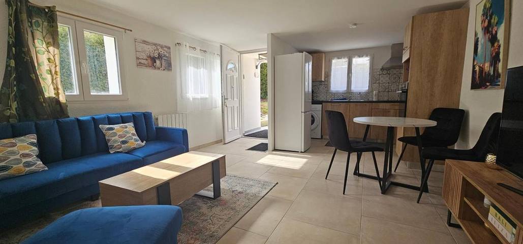 Gîte pour 2 personnes, avec terrasse et jardin à Villers-le-Lac - 3