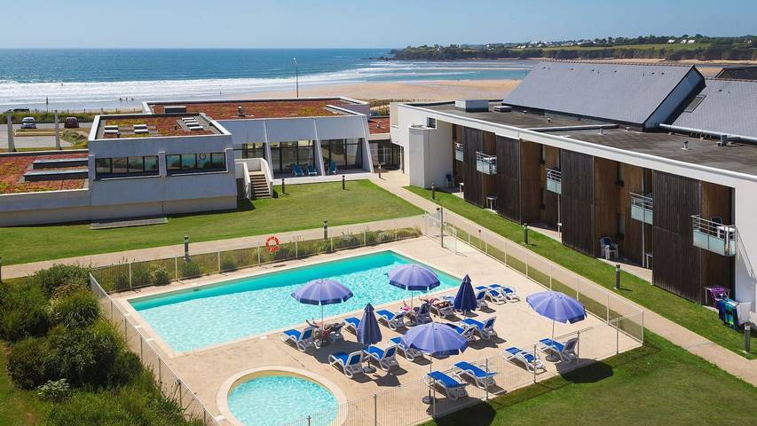 Appartement de vacances pour 4 personnes, avec piscine à Guidel