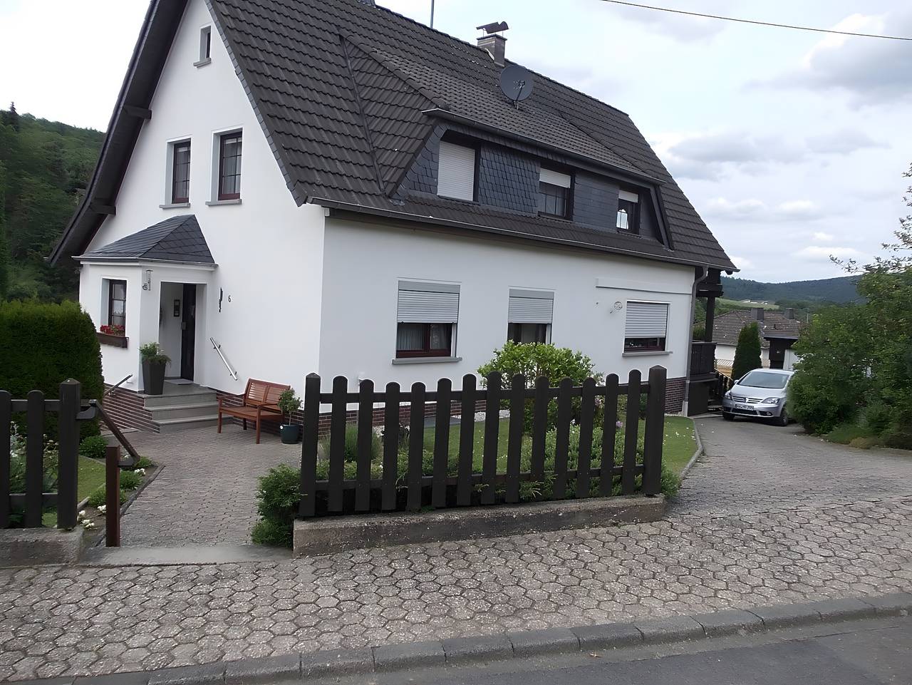Ganze Wohnung, Ferienwohnung 'Heinz Romes' mit Gemeinschaftsterrasse, Balkon und Wi-Fi in Wimbach, Osteifel