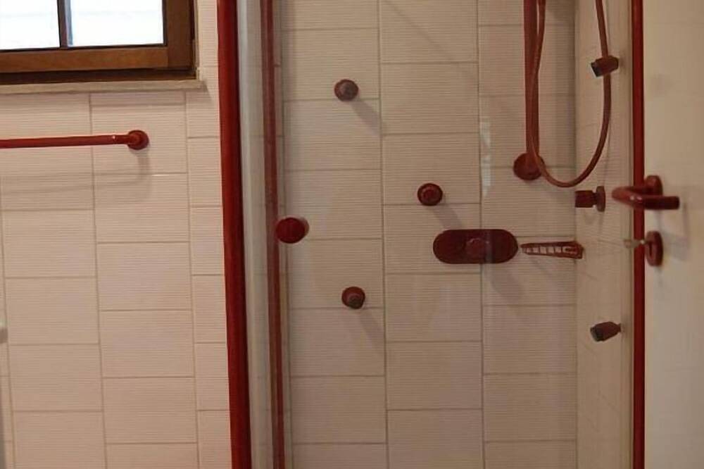 Allein stehendes Ferienhaus sehr ruhig gelegen in einem Olivenhain in Afetes, Pilion