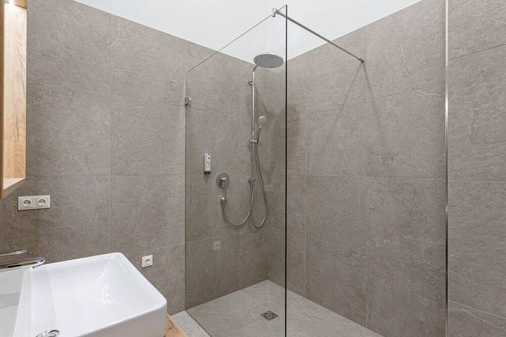 Bauernhof für 6 Personen, mit Balkon und Pool
