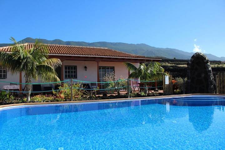 Casa rural para 2 personas, con vistas además de piscina y jardín en La Palma - 3