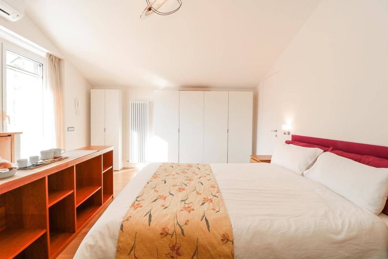 Superior Triple Room with Private External Bathroom in Posillipo, Napoli