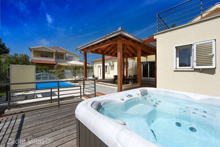 Location de vacances pour 7 personnes, avec jardin et terrasse à Ville de Zadar - 4