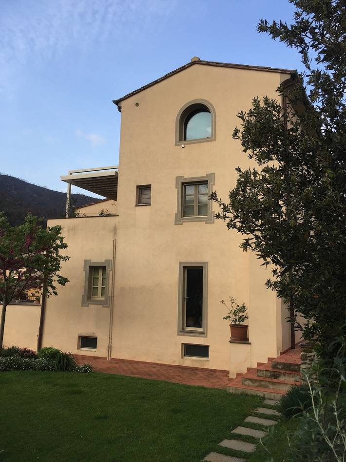 Hel lejlighed, Apartment 'Calci - Dal Monte Al Mare' with Mountain View, Garden and Wi-Fi in Calci, Pisa Provinsen
