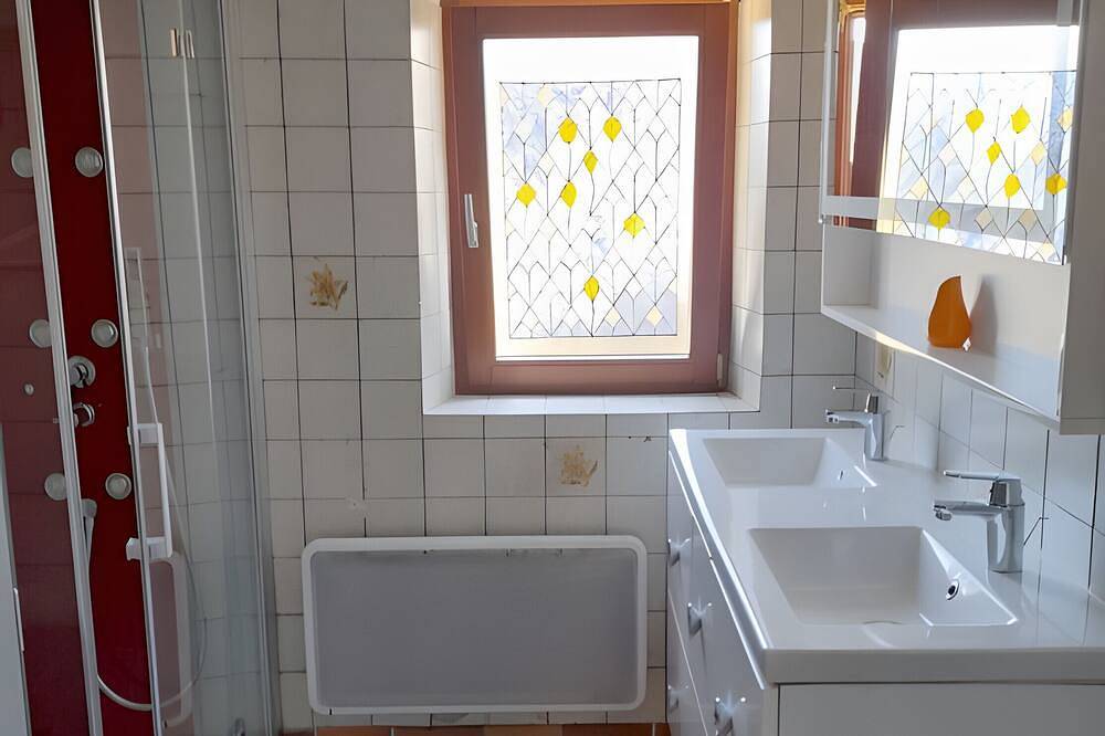 Vakantiehuis 'Maurice' met Uitzicht op de Bergen, Privéterras en Privétuin in Saint-Maurice-sur-Moselle, Épinal en omgeving