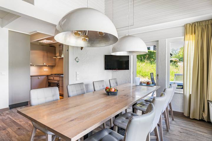 Bungalow für 10 Personen, mit Balkon/Terrasse und Terrasse