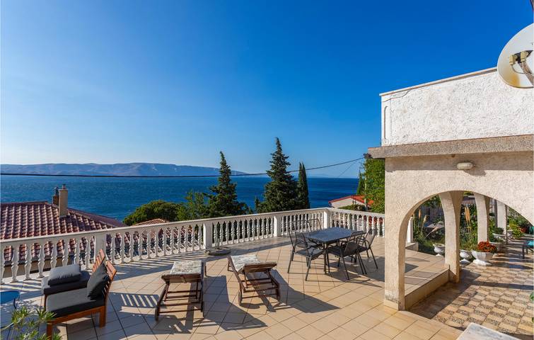 Ferienhaus für 6 Personen, mit Terrasse in Senj - 3