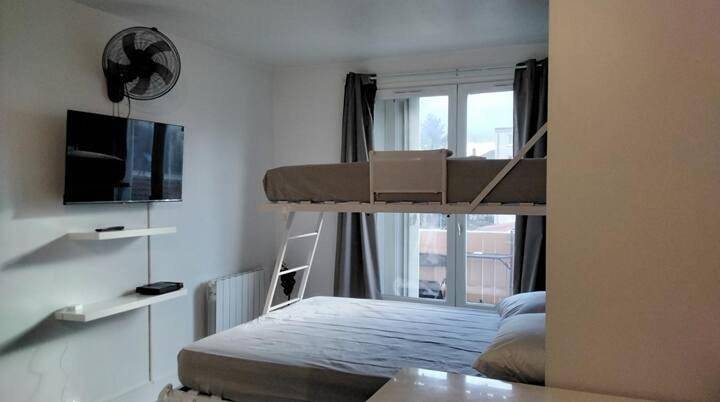 Appartement entier, Studio in Château-Thierry, Aisne