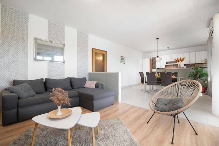 Villa pour 5 personnes, avec balcon ainsi que jardin et vue à Solin - 3