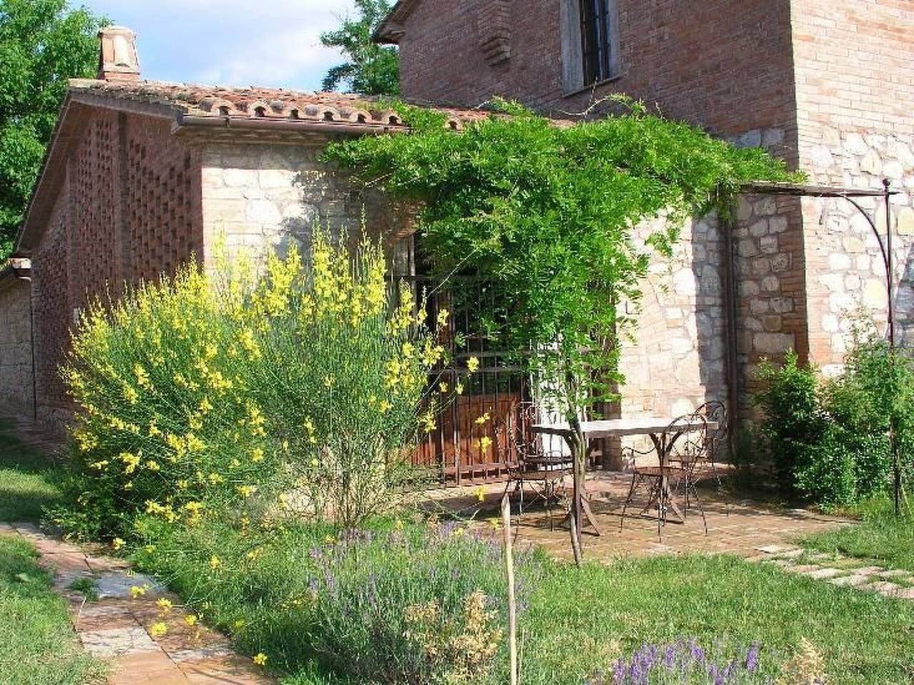 Ganze Wohnung, Mit Zwischenebene und eigener Laube in Monteleone d'Orvieto, Perugia Provinz
