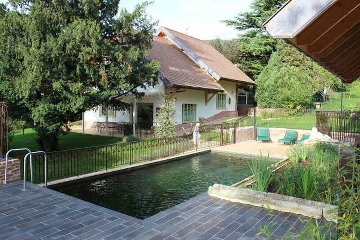 Maison de vacances pour 5 personnes, avec jardin ainsi que piscine et terrasse, animaux acceptés à Brison-Saint-Innocent