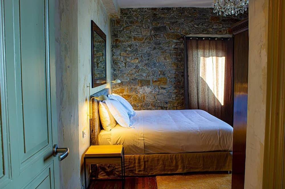 Grand villa on the Cantabrian Sea. Sweeping views, luxurious accommodation in Mutriku, Basque Coast (Spain)